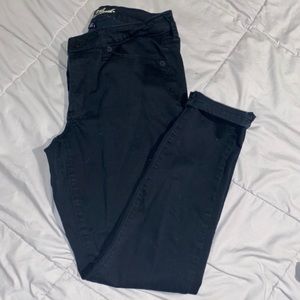 Universal Thread Curvy Skinny Jeans